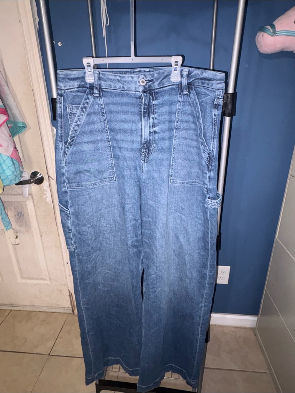 American Eagle Outfitters Light Blue Wide-Leg Denim Jeans